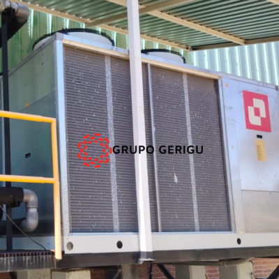 Chiller de 50 toneladas usado en venta marca Climaveneta Mitsubishi modelo FOCS60 /K /0951